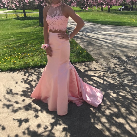 Size 6 Sherri Hill Prom Dress - Picture 2 of 3